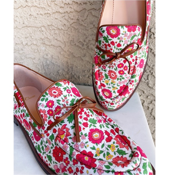 J. CREW NWT Red White & Pink Floral Printed Liberty w/ Leather Bow Loafers Flats - Picture 5 of 12